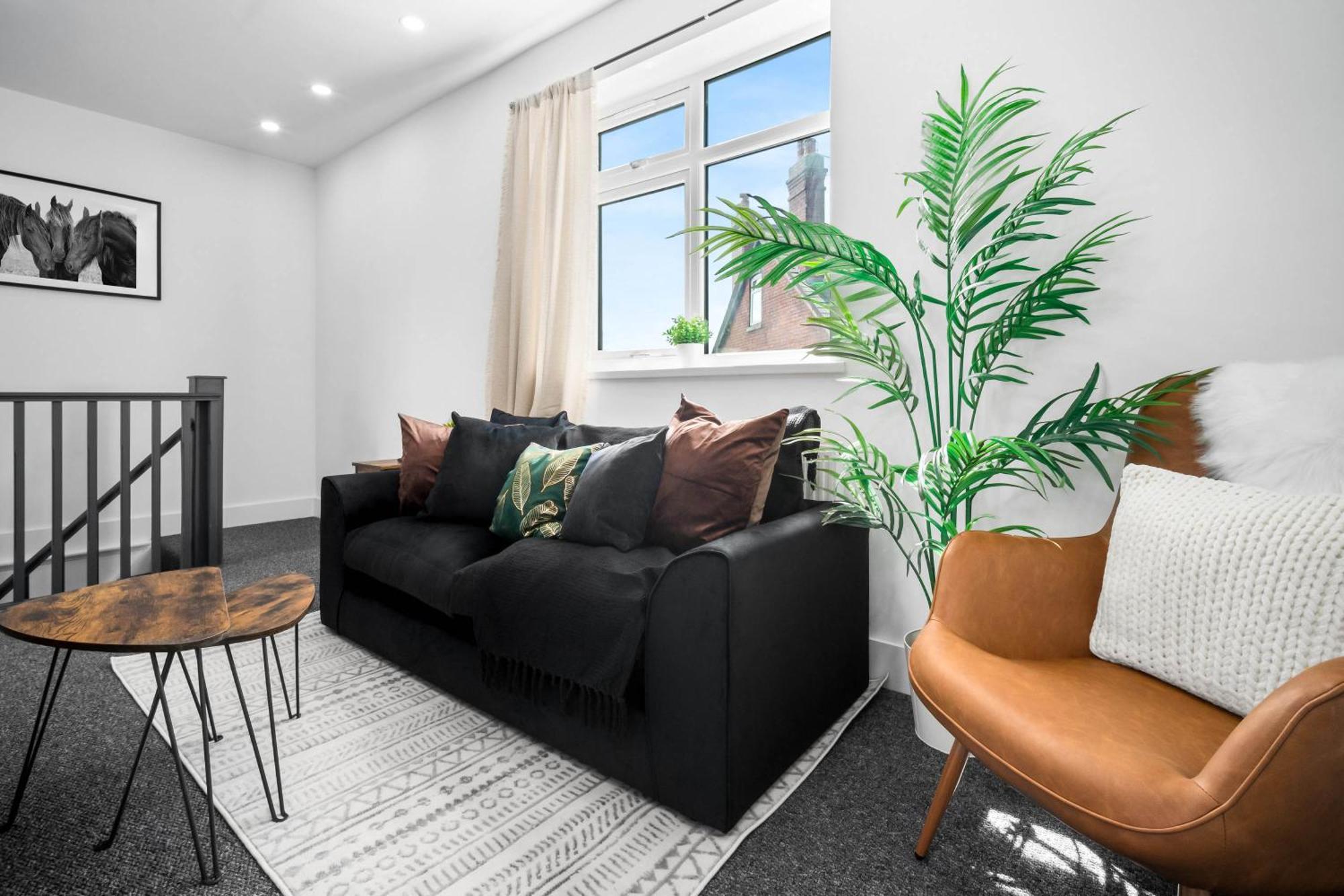 Luxe Apartment - Rowley Regis - Parking - Top Rated - Netflix - Wifi - 49Bg Cradley Heath Eksteriør billede